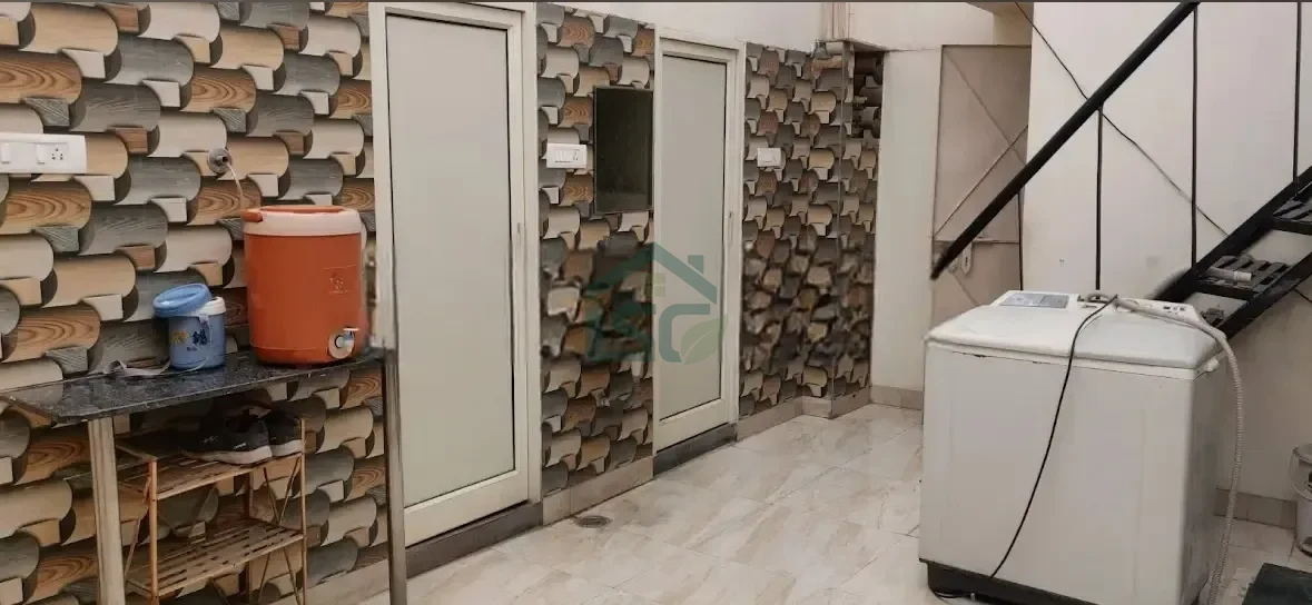 Singh PG For Man in Pitampura, Delhi — property photo 1