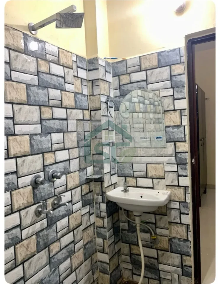 Khannas PG in Jhilmil Colony, Delhi — property photo 1