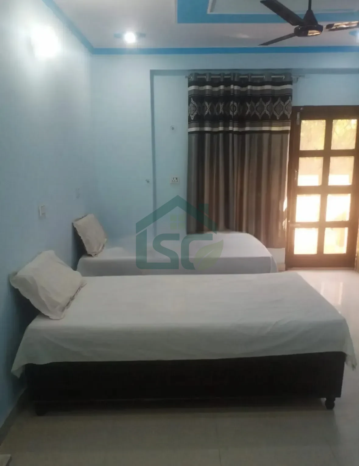 Shiv Shakti PG in Jhilmil Colony, Delhi — property photo 1
