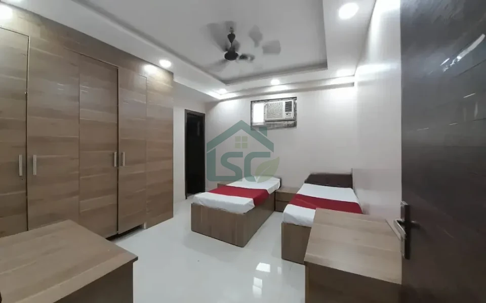 Find Girls PG In GBT Nagar in Malka Ganj, Delhi — property photo 1
