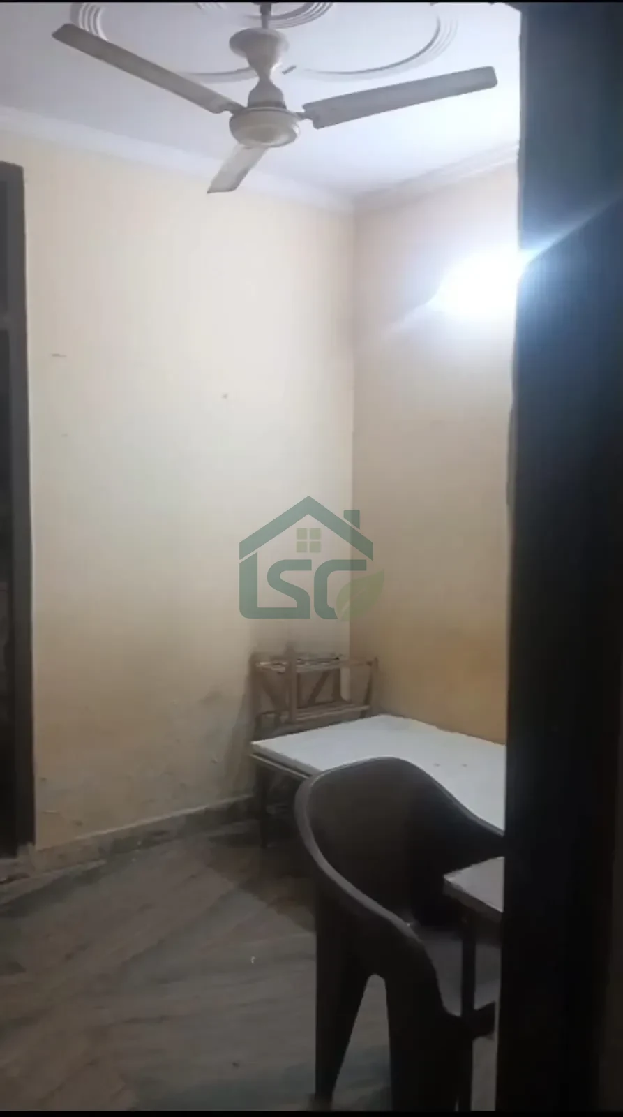 Ahlawat PG in Mukherjee Nagar, Delhi — property photo 1