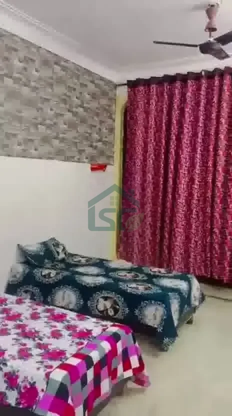 Shalu's Luxury Girls PG in Shakarpur, Delhi — property photo 3