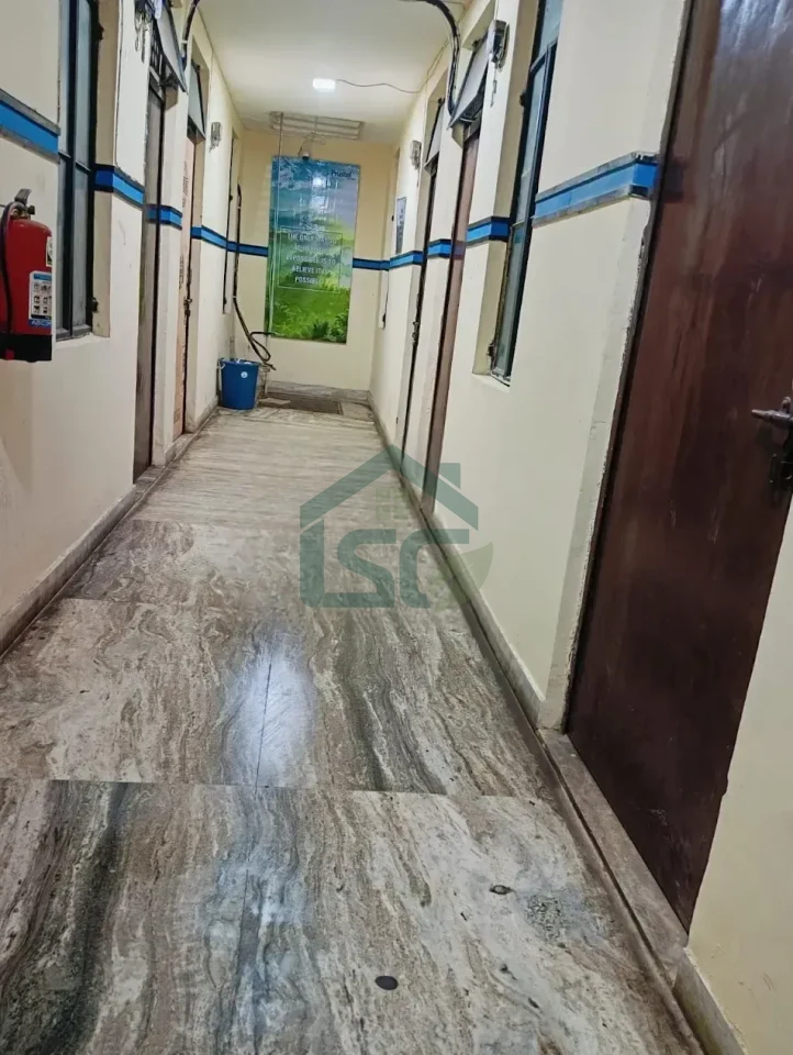 Prustel Living - Newton House in Sheikh Sarai, Delhi — property photo 2