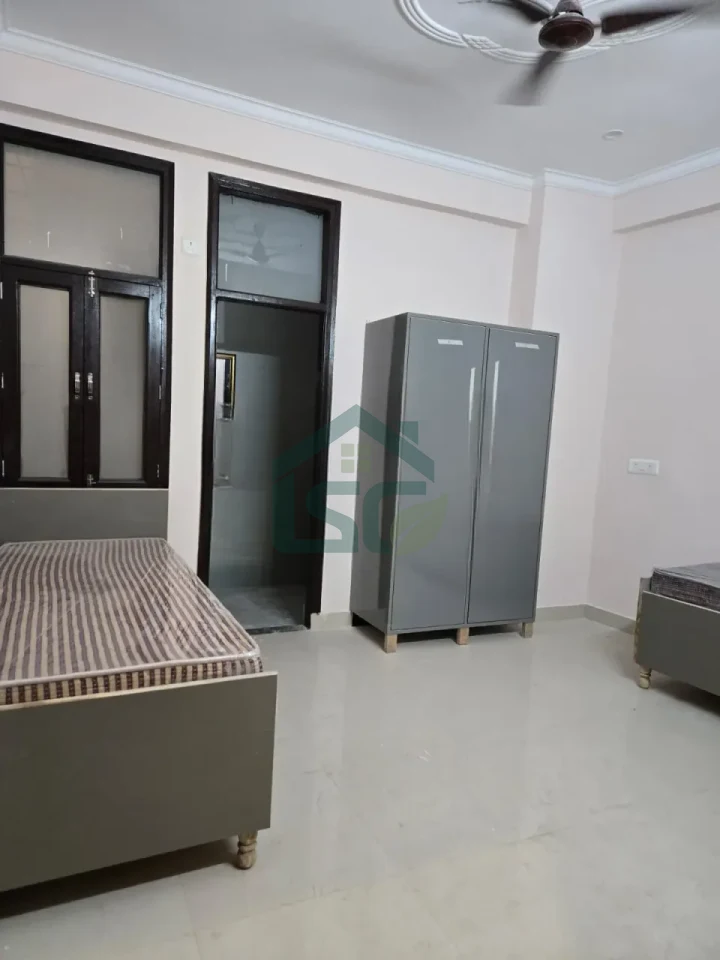 Balaji PG Boys & Girls in Sector 66, Noida — property photo 2