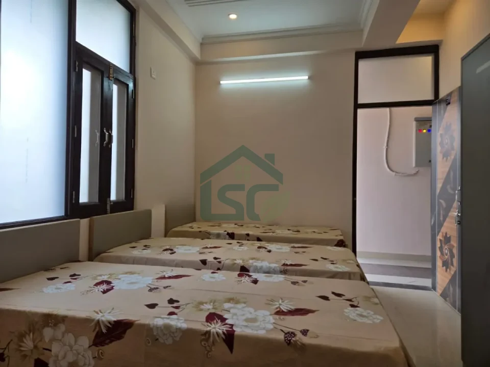 Balaji PG Boys & Girls in Sector 66, Noida — property photo 3