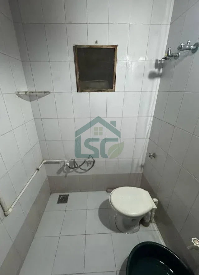 Photo 4 of R Living Paying Guest Boy'S PG, Vastrapur, Ahmedabad