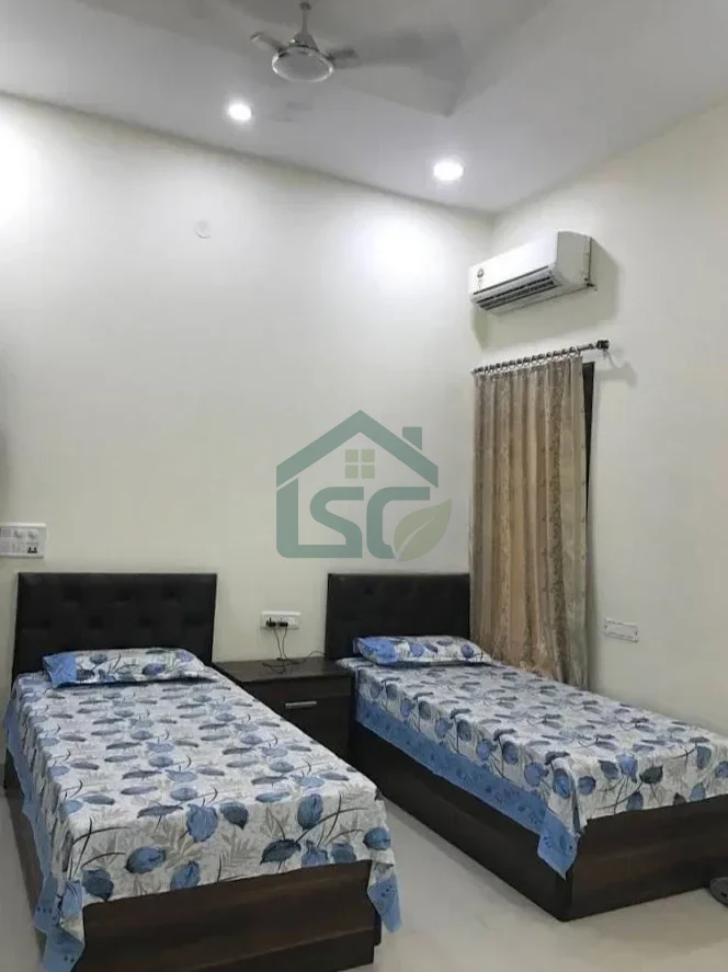 Photo 2 of R Living Paying Guest Boy'S PG, Vastrapur, Ahmedabad