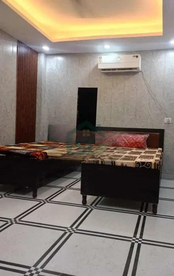 Royal Residency in Sector 63, Noida — property photo 1