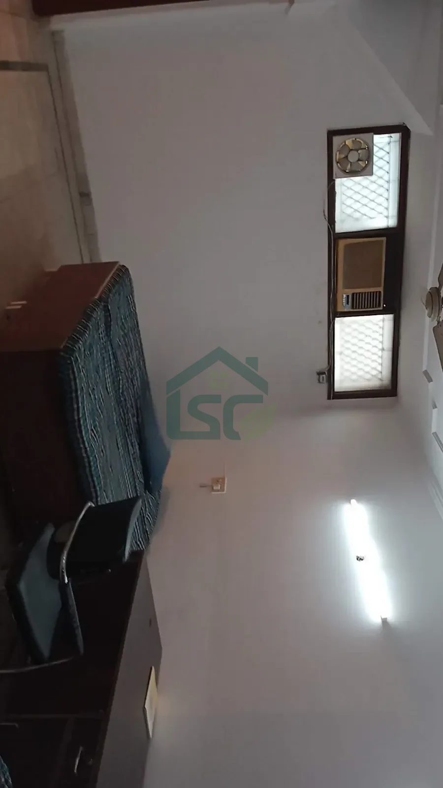 Vinay PG girls in Block E, Delhi — property photo 1