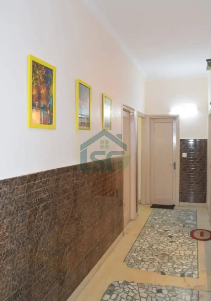 Noida girls PG in Sector 12, Noida — property photo 4