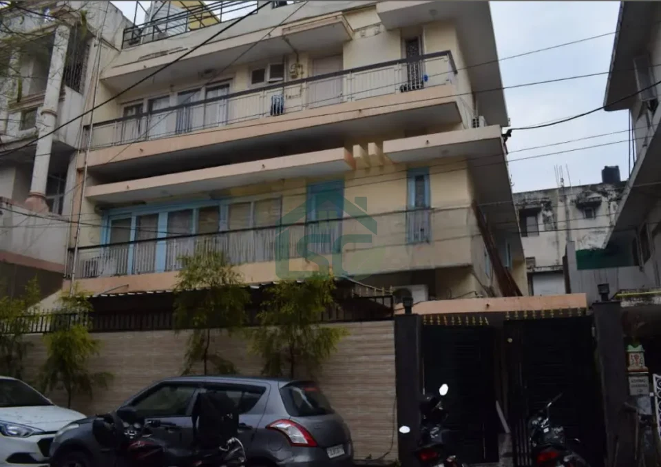 Noida girls PG in Sector 12, Noida — property photo 5