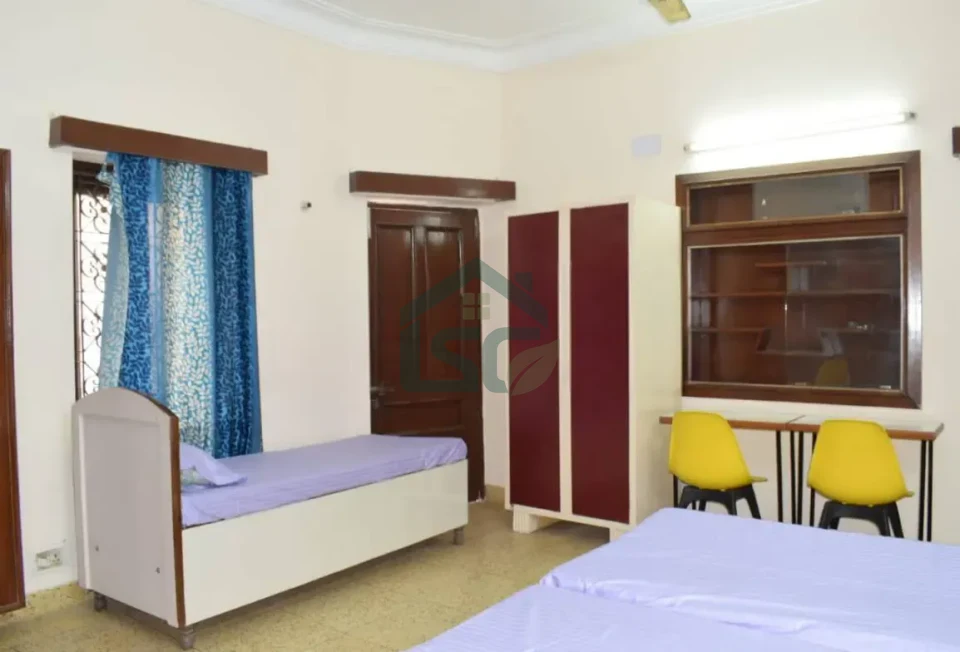 Noida girls PG in Sector 12, Noida — property photo 2
