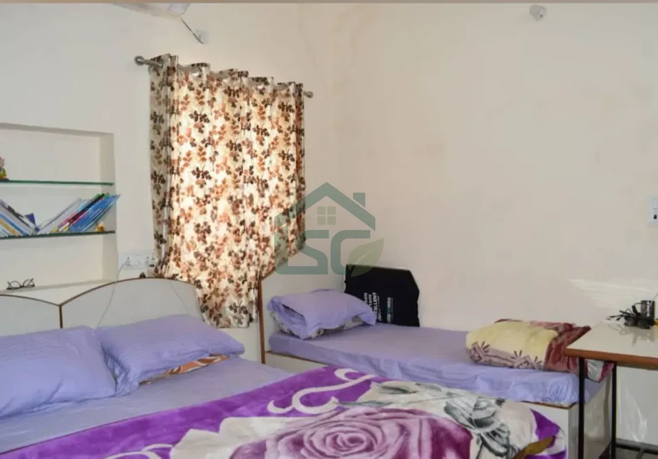 Noida girls PG in Sector 12, Noida — property photo 3